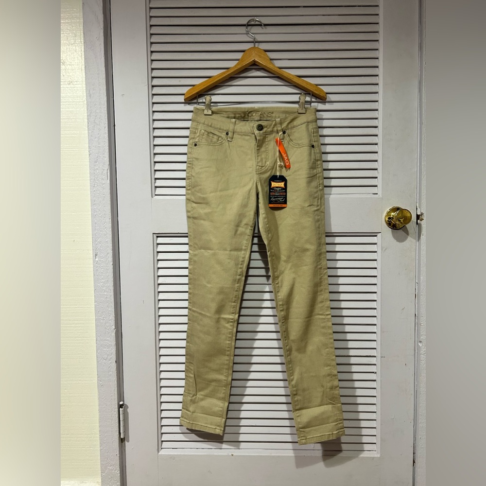 NWT JAG Girlfriend Khaki Jeans Women’s 2/26